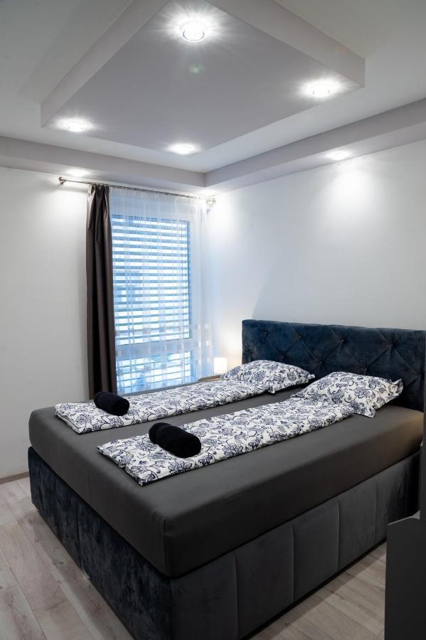 Dream Apartman 3 With Free Parking Gyor Exterior photo